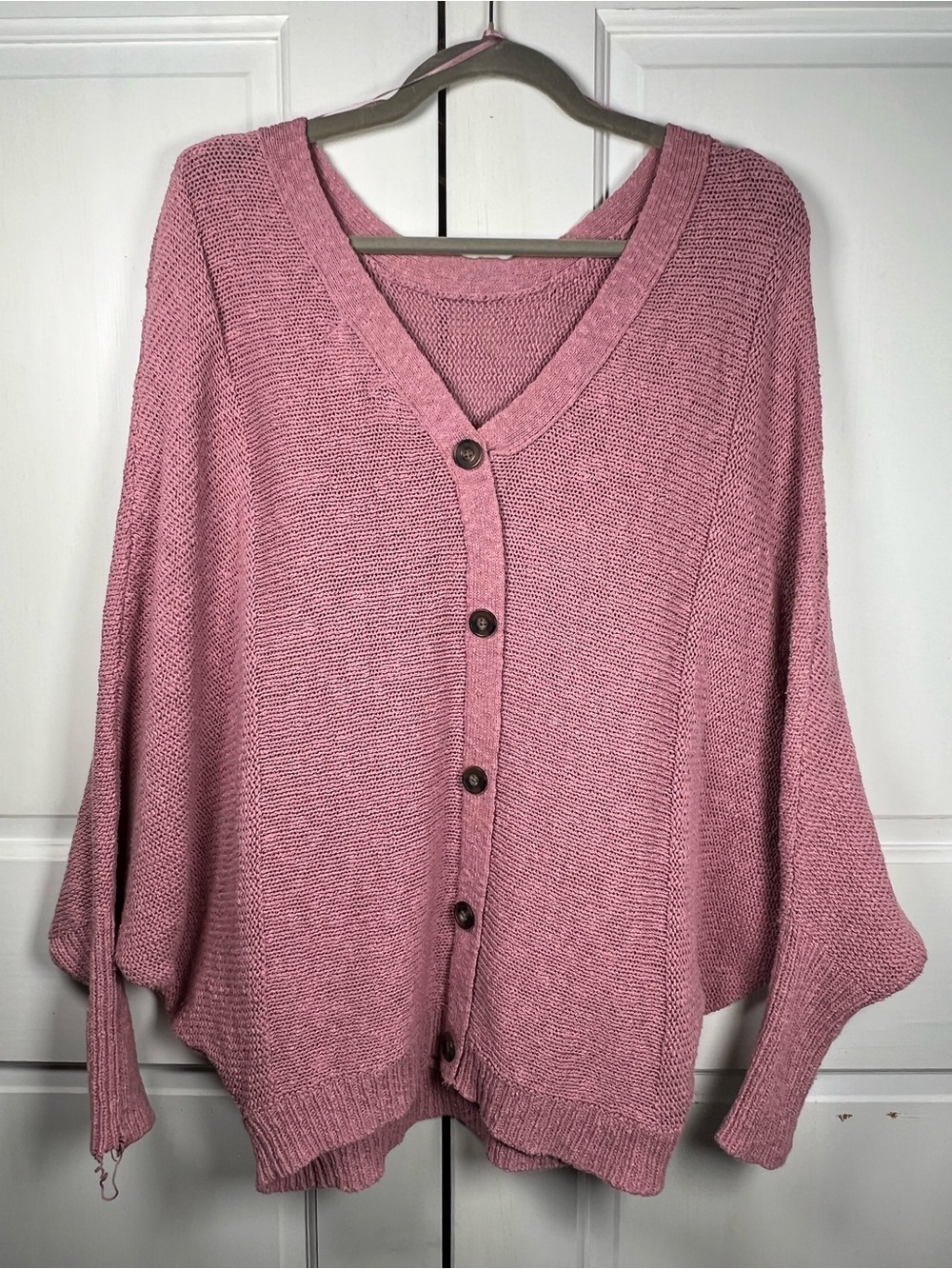 Ruby Moon Rose Pink V-Neck Back Button Knit Sweater Top Dolman Sleeves Sz Small